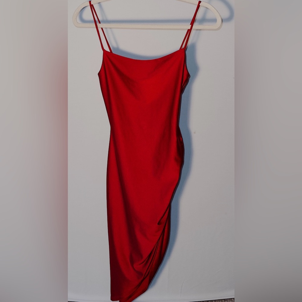THAT RED DRESS!! XS